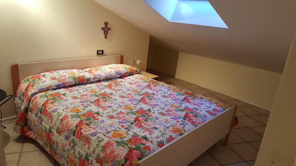 Residence Di Via Perugina 22 Γκούμπιο Εξωτερικό φωτογραφία
