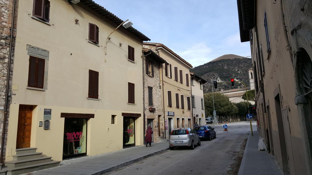 Residence Di Via Perugina 22 Γκούμπιο Εξωτερικό φωτογραφία