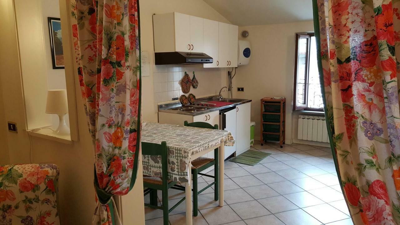 Residence Di Via Perugina 22 Γκούμπιο Εξωτερικό φωτογραφία